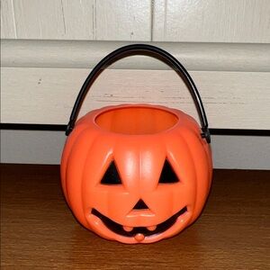 Small Orange Jack O’Lantern Plastic Bucket Halloween Decoration